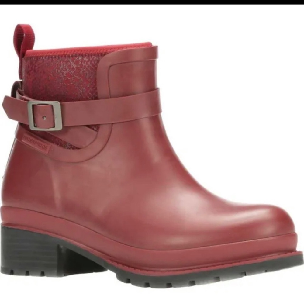 New in box Muck Boots Liberty Ankle Red Maroon Cordova Rubber Booties Size 10